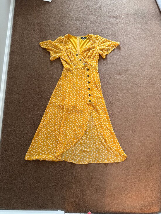 Lulus Dresses & Skirts - Lulus Mustard Yellow Floral Wrap Midi Dress Size M Button Front